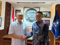 Terima SK dari Zulkifli Hasan, Abdul Hafid Nahkodai PAN Kotim