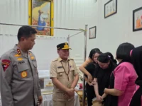 Kapolda Sampaikan Duka Kapolri kepada Keluarga Aiptu Anumerta Yudhi