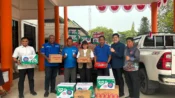 Dukung Perjuangan Satgas Karhutla, Muhammad Syauqie Bagikan Bantuan di Kantor BPBD Kalteng