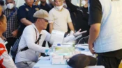 Agustiar Sabran Turun ke Jalan, Pemprov Kalteng Sebar Puluhan Ribu Masker ke Masyarakat